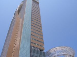 高松シンボルタワ