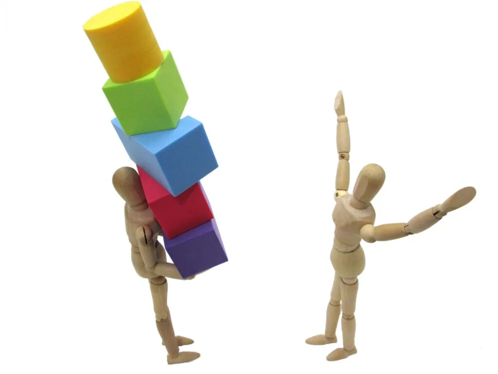 カバーは無理に外さないように